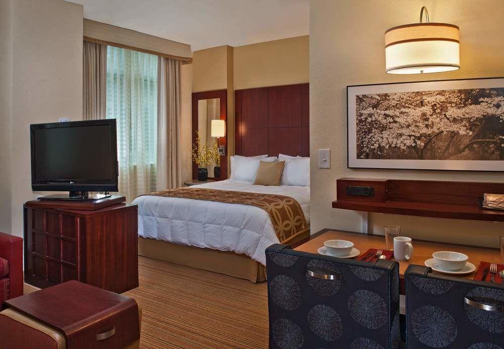 Residence Inn Arlington Capital View Екстер'єр фото